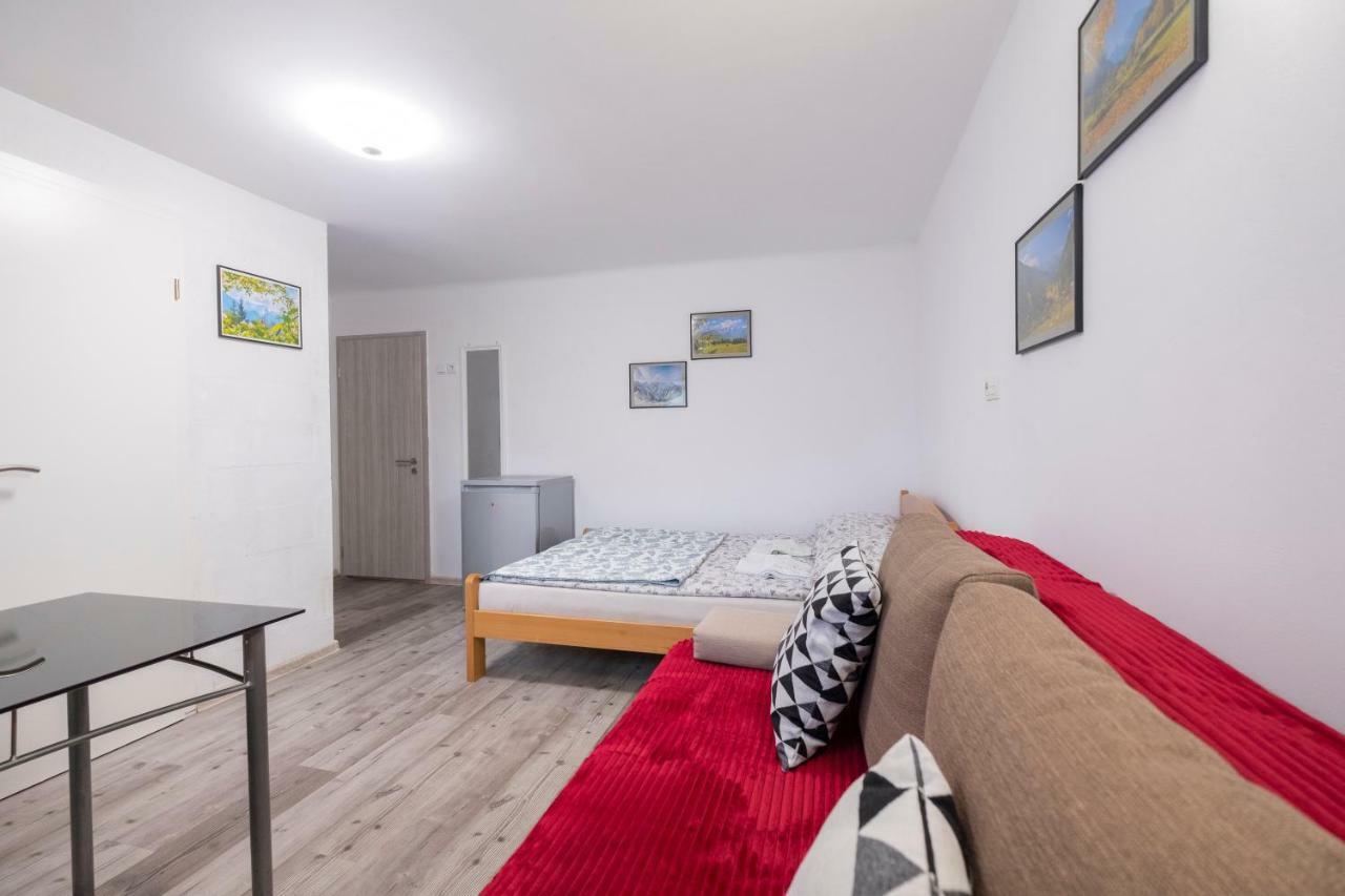 Newly Renovated Studio With Air Conditioner & Free Parking Ljubljana Exterior foto