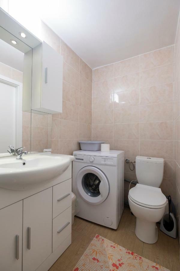 Newly Renovated Studio With Air Conditioner & Free Parking Ljubljana Exterior foto